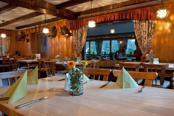 Hölzle Landgasthof (Waldstetten)